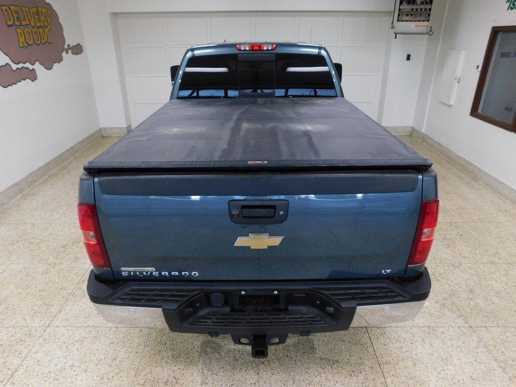 Chevrolet Silverado 2500HD LT Crew Cab 4WD 2011