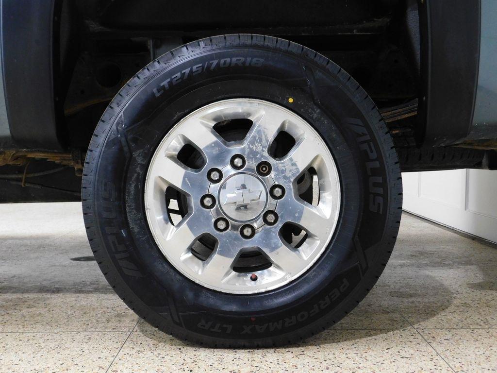 Chevrolet Silverado 2500HD LT Crew Cab 4WD 2011