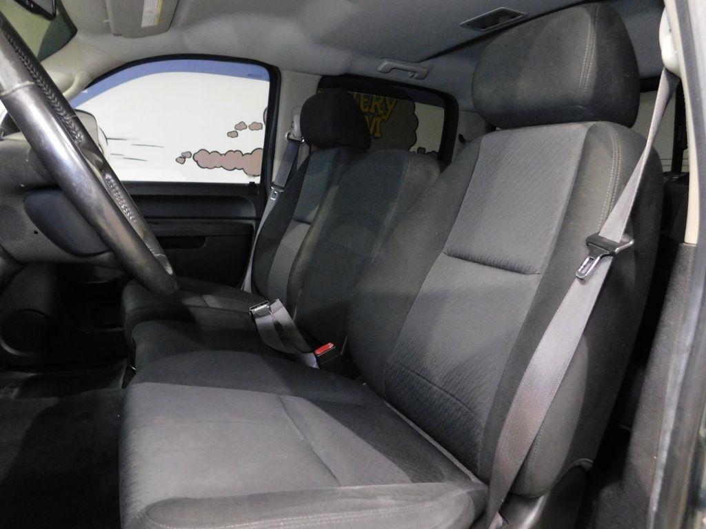 Chevrolet Silverado 2500HD LT Crew Cab 4WD 2011