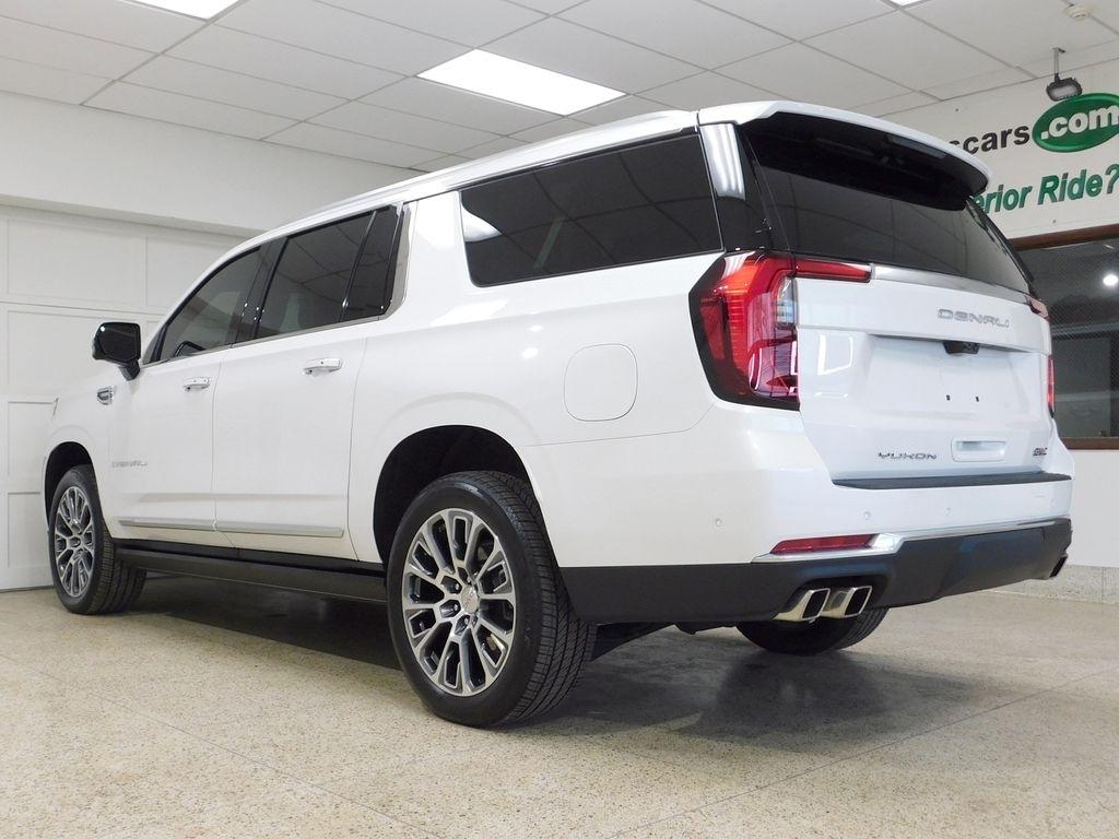 GMC Yukon XL Denali 4WD 2025