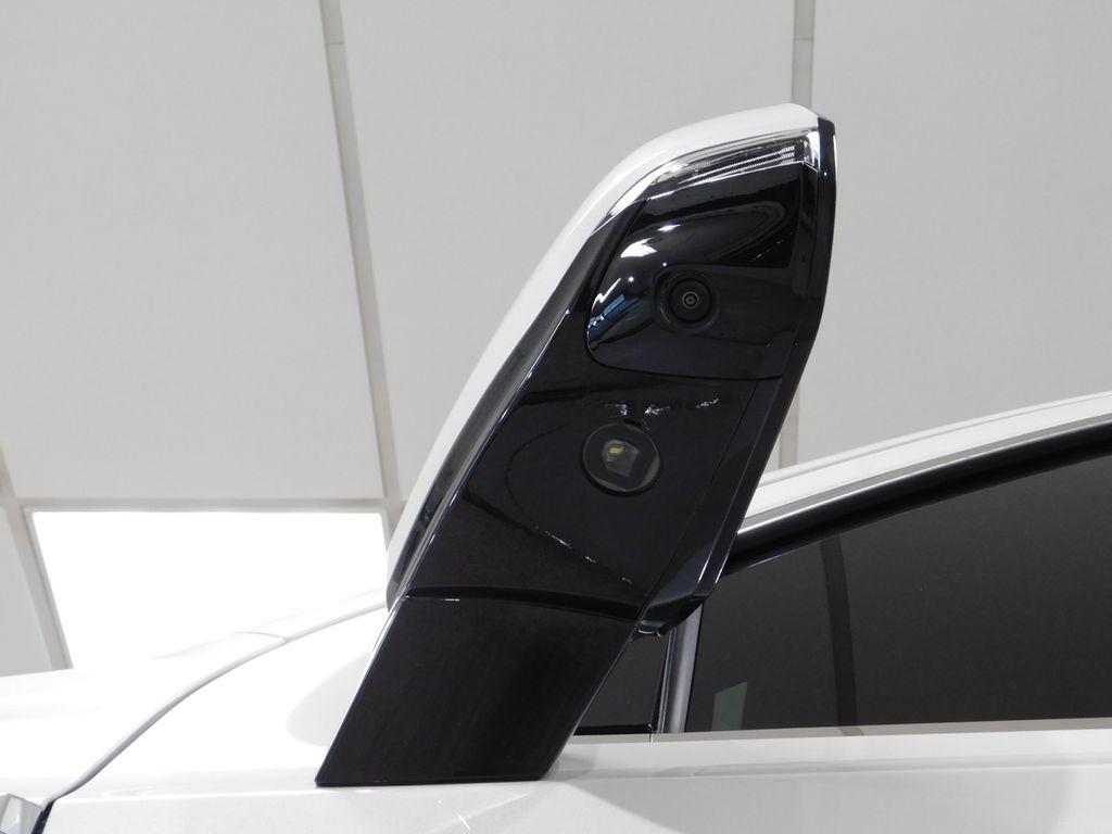 GMC Yukon XL Denali 4WD 2025