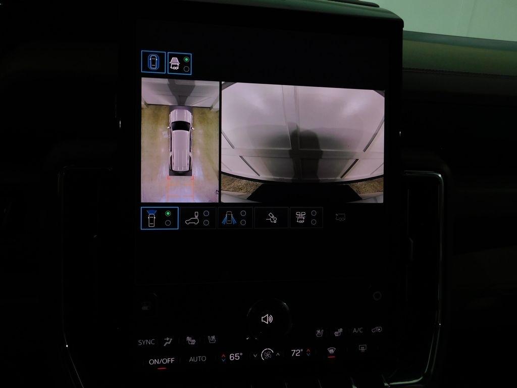 GMC Yukon XL Denali 4WD 2025