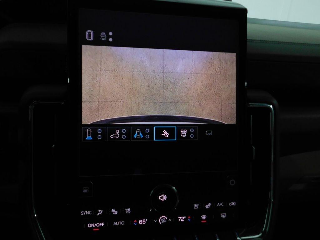 GMC Yukon XL Denali 4WD 2025