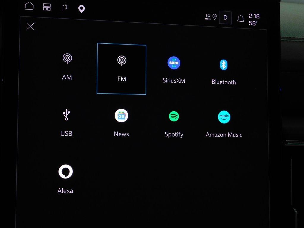 GMC Yukon XL Denali 4WD 2025