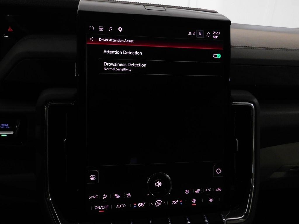 GMC Yukon XL Denali 4WD 2025