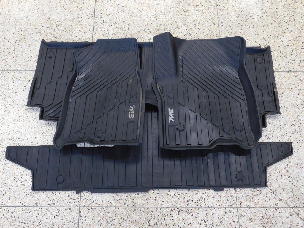 GMC Yukon XL Denali 4WD 2025