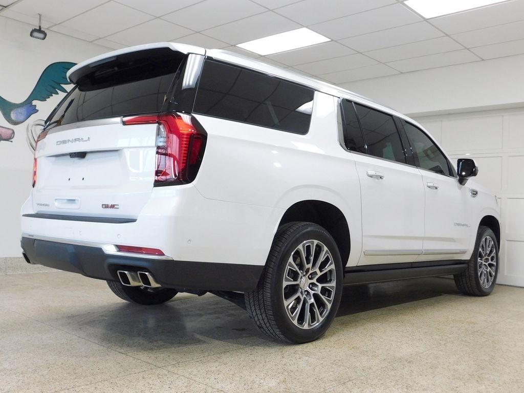 GMC Yukon XL Denali 4WD 2025