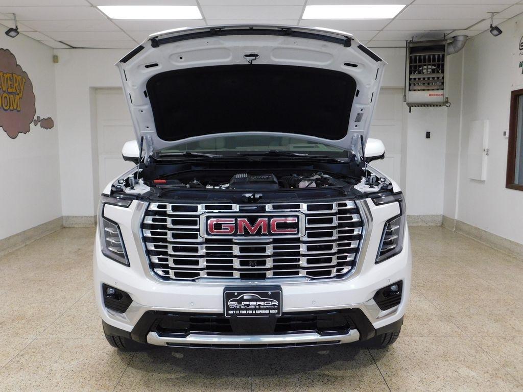 GMC Yukon XL Denali 4WD 2025