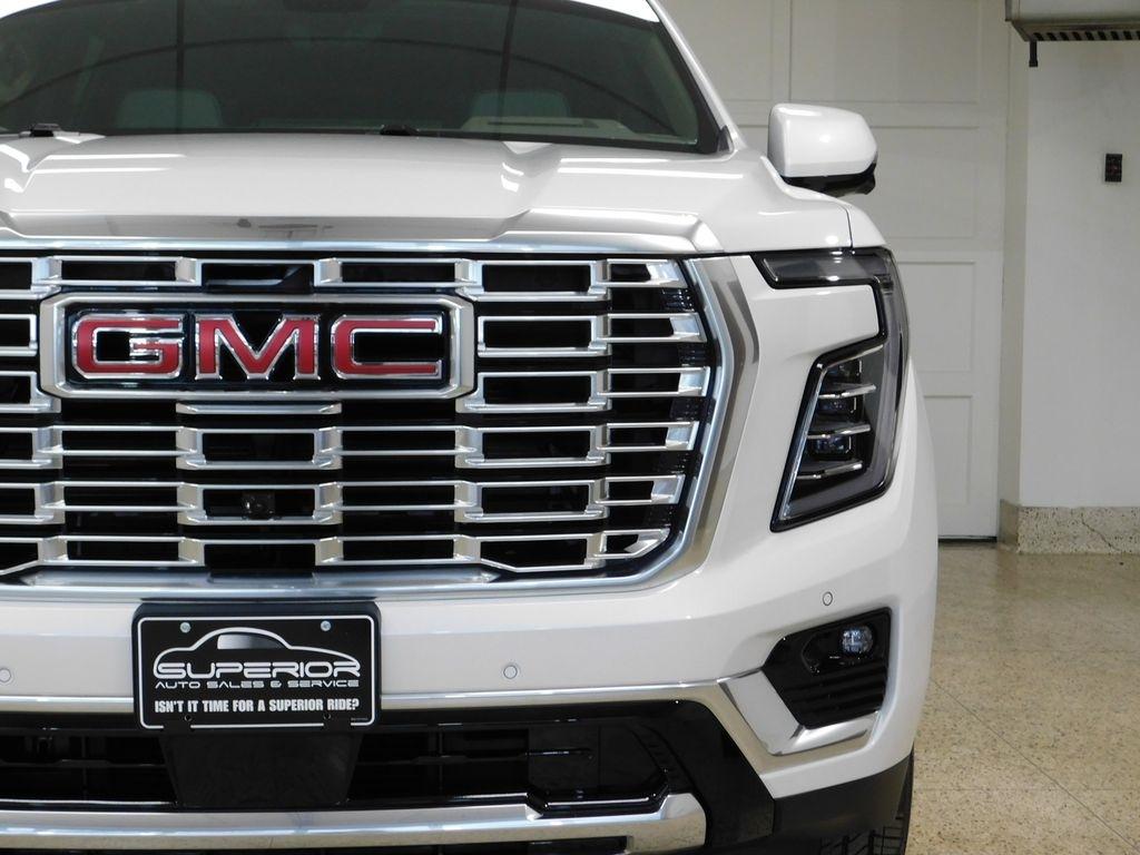 GMC Yukon XL Denali 4WD 2025