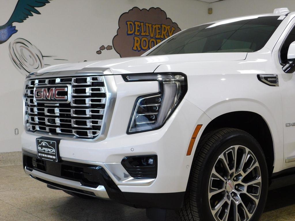 GMC Yukon XL Denali 4WD 2025