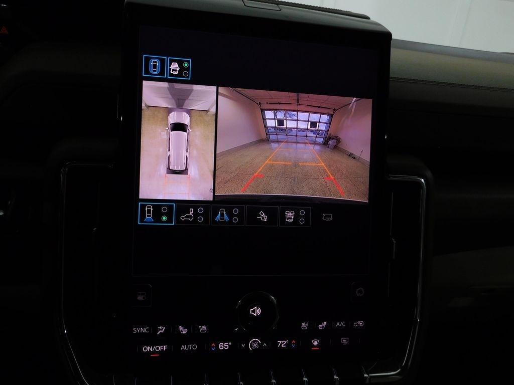 GMC Yukon XL Denali 4WD 2025