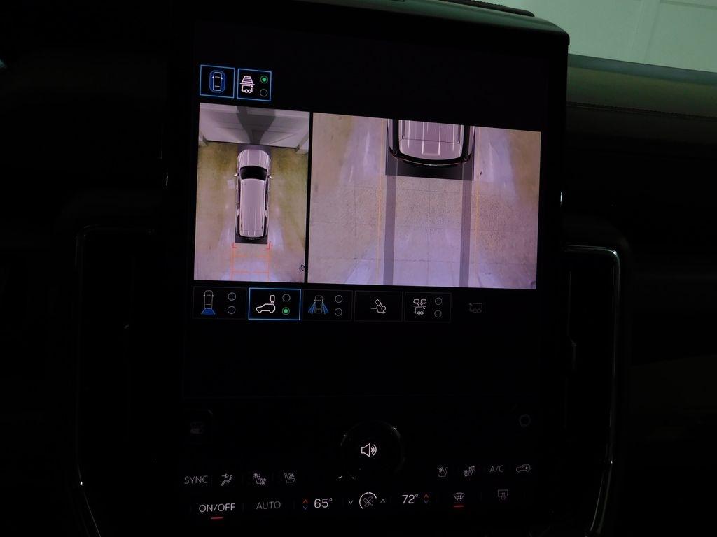 GMC Yukon XL Denali 4WD 2025