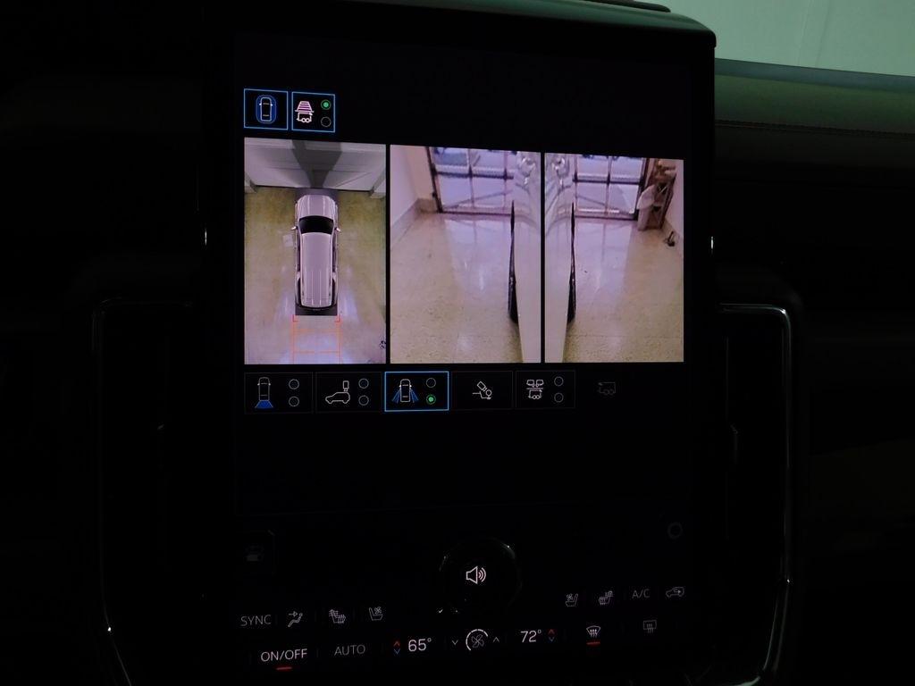 GMC Yukon XL Denali 4WD 2025