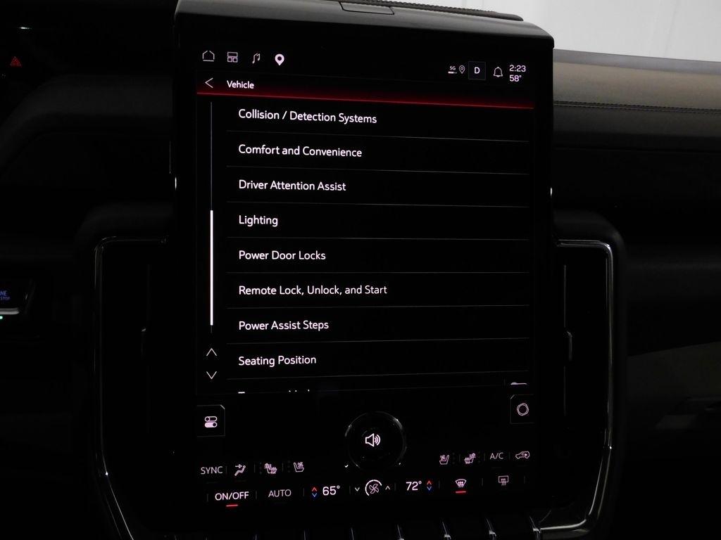 GMC Yukon XL Denali 4WD 2025