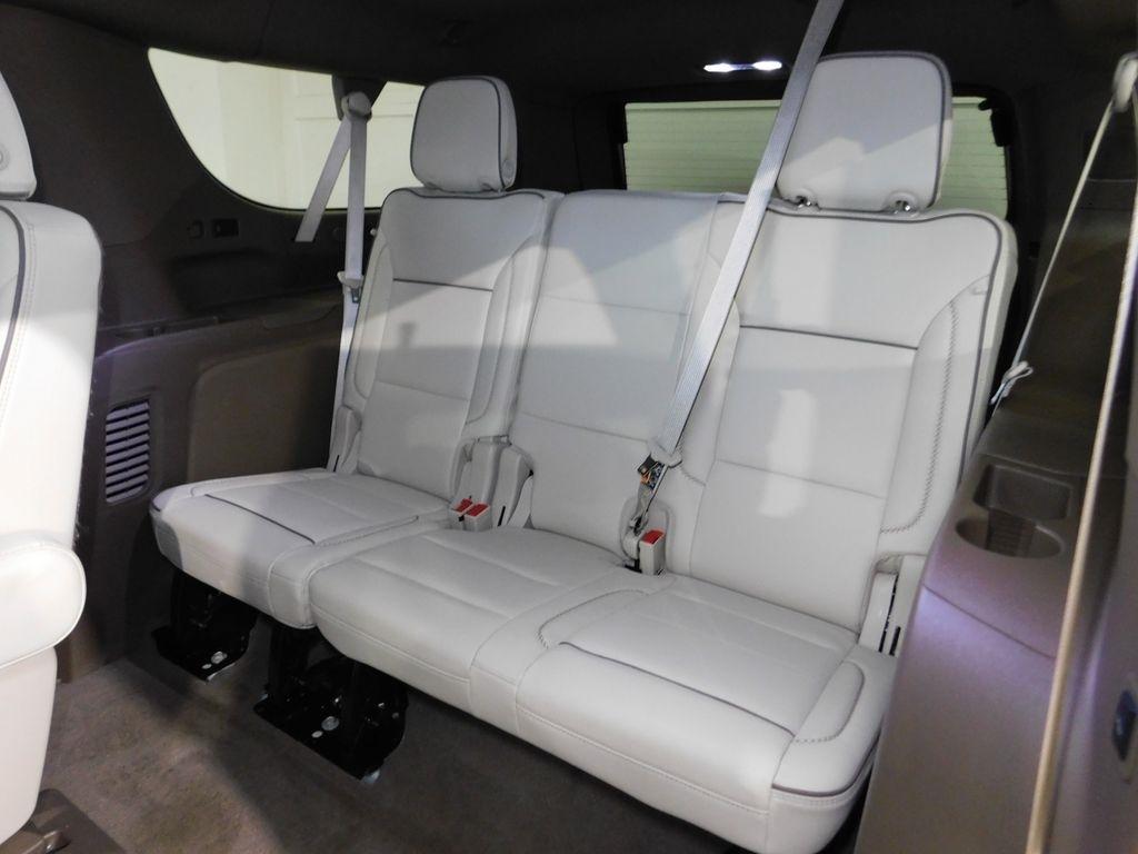 GMC Yukon XL Denali 4WD 2025