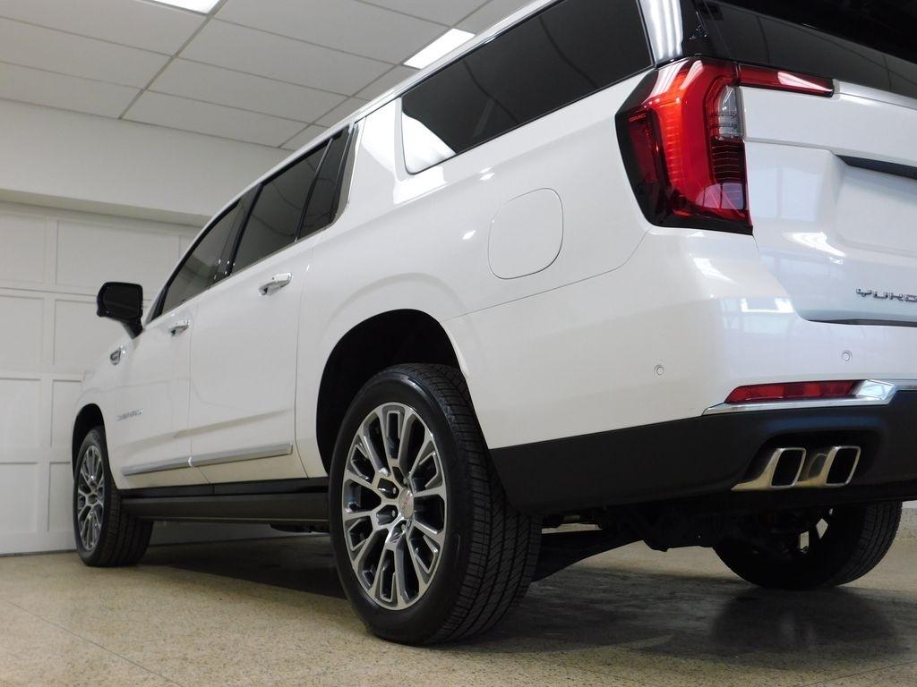 GMC Yukon XL Denali 4WD 2025