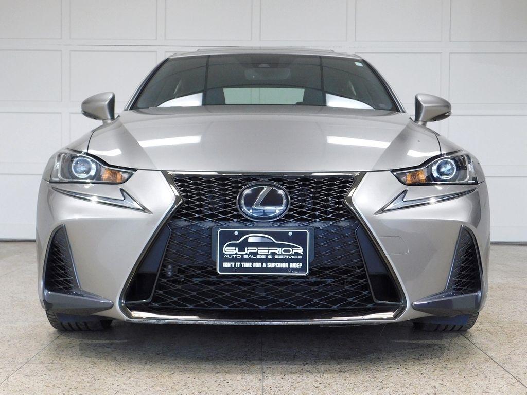 Lexus IS 300 RWD 2018
