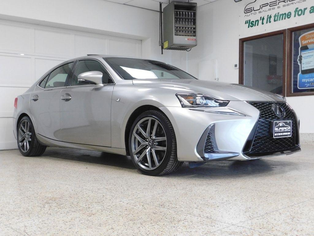 Lexus IS 300 RWD 2018