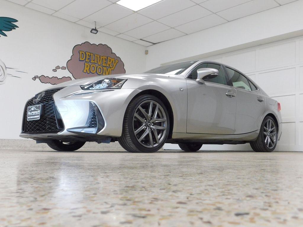 Lexus IS 300 RWD 2018