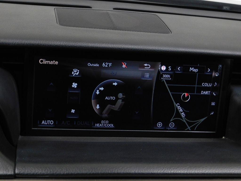 Lexus IS 300 RWD 2018