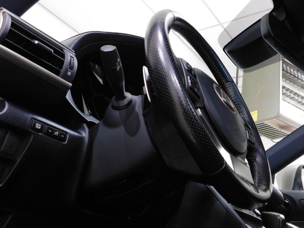 Lexus IS 300 RWD 2018