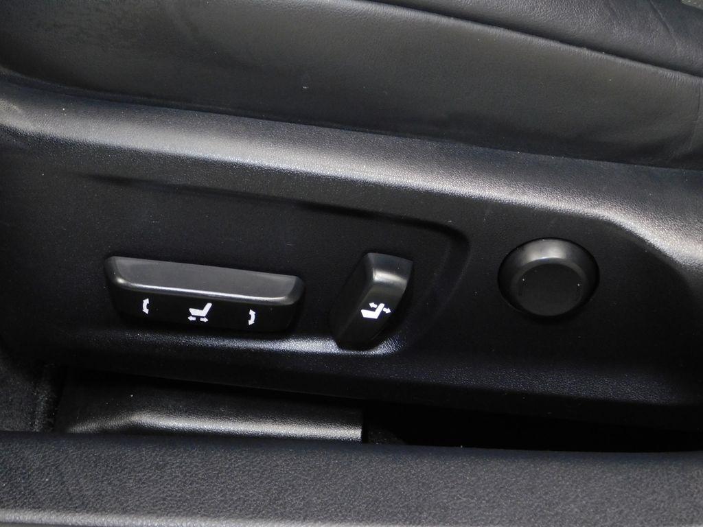 Lexus IS 300 RWD 2018