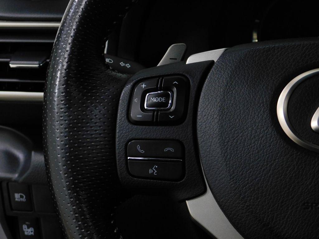 Lexus IS 300 RWD 2018