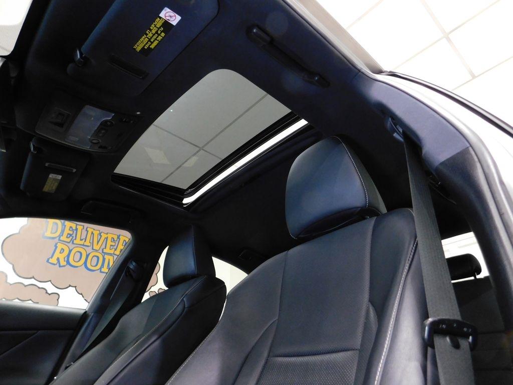 Lexus IS 300 RWD 2018