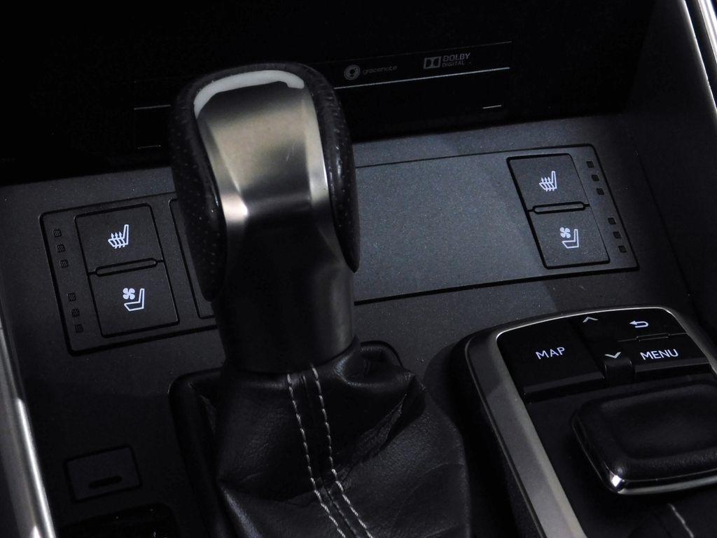 Lexus IS 300 RWD 2018