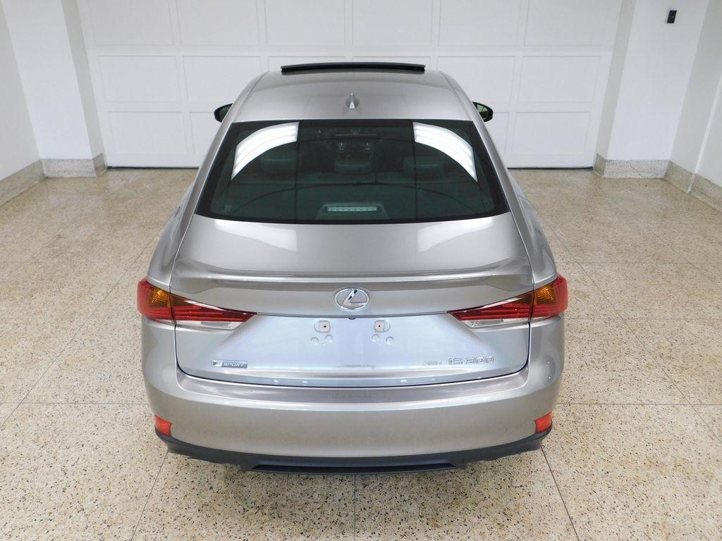 Lexus IS 300 RWD 2018