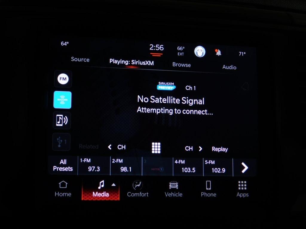 RAM 1500 Classic Tradesman Crew Cab SWB 4WD 2022