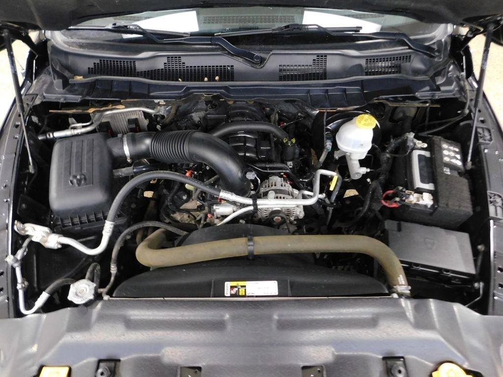 RAM 1500 Classic Tradesman Crew Cab SWB 4WD 2022