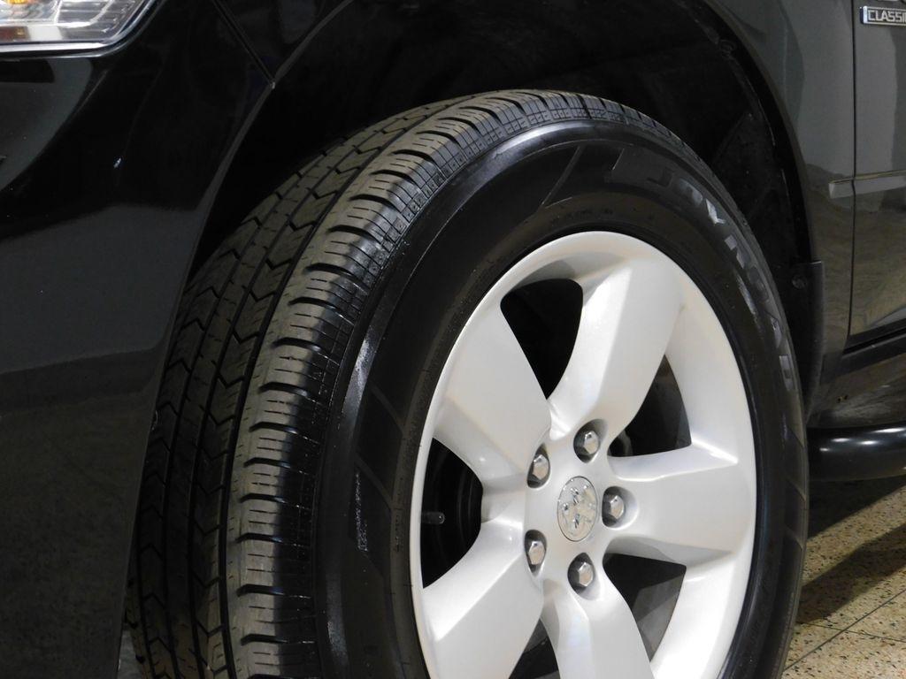 RAM 1500 Classic Tradesman Crew Cab SWB 4WD 2022