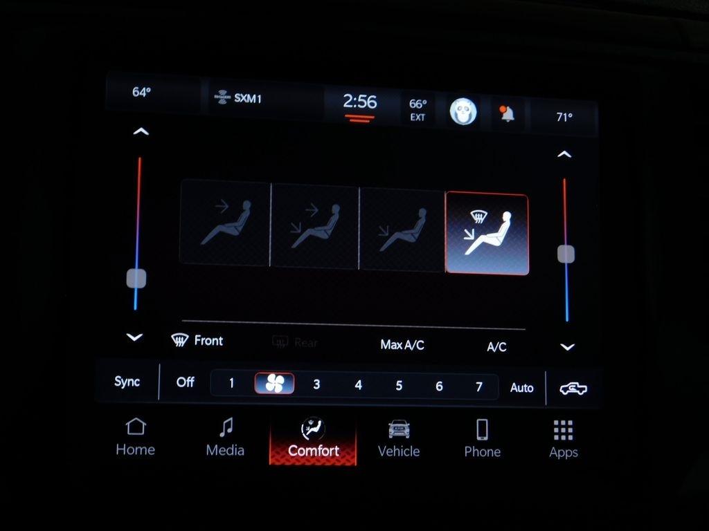 RAM 1500 Classic Tradesman Crew Cab SWB 4WD 2022