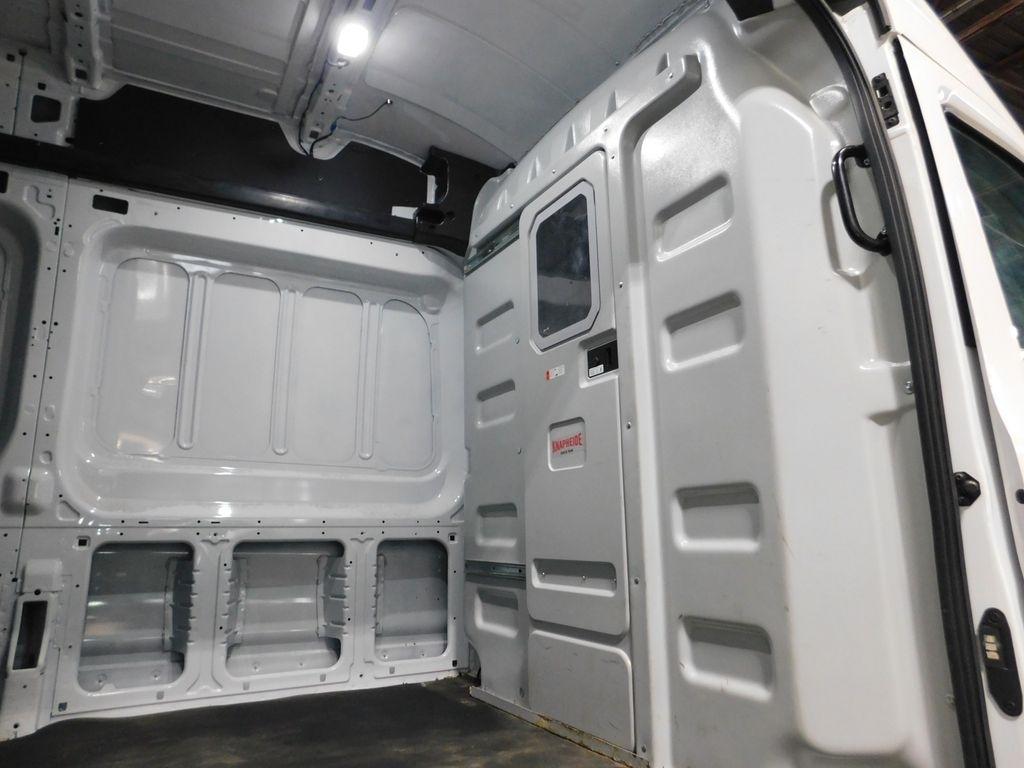 Ford Transit 250 Van High Roof w/Sliding Pass. 148-in. WB EL 2023