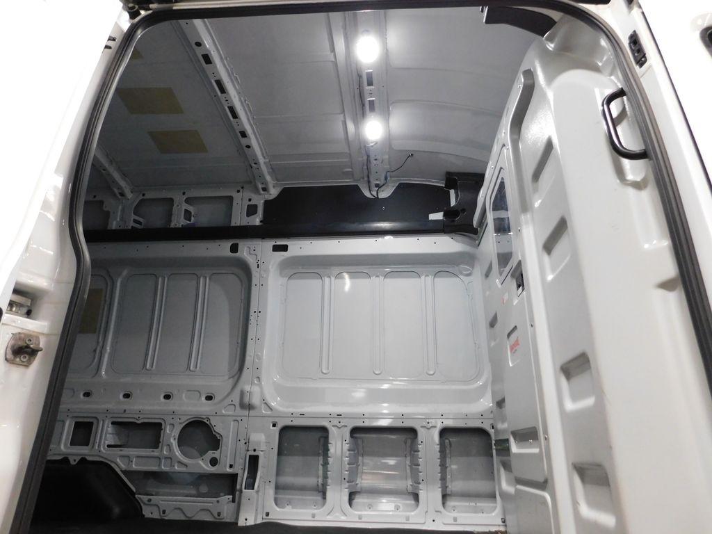 Ford Transit 250 Van High Roof w/Sliding Pass. 148-in. WB EL 2023