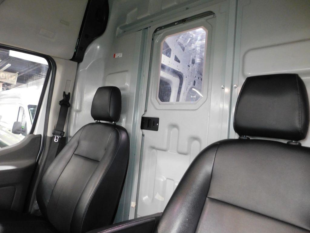 Ford Transit 250 Van High Roof w/Sliding Pass. 148-in. WB EL 2023