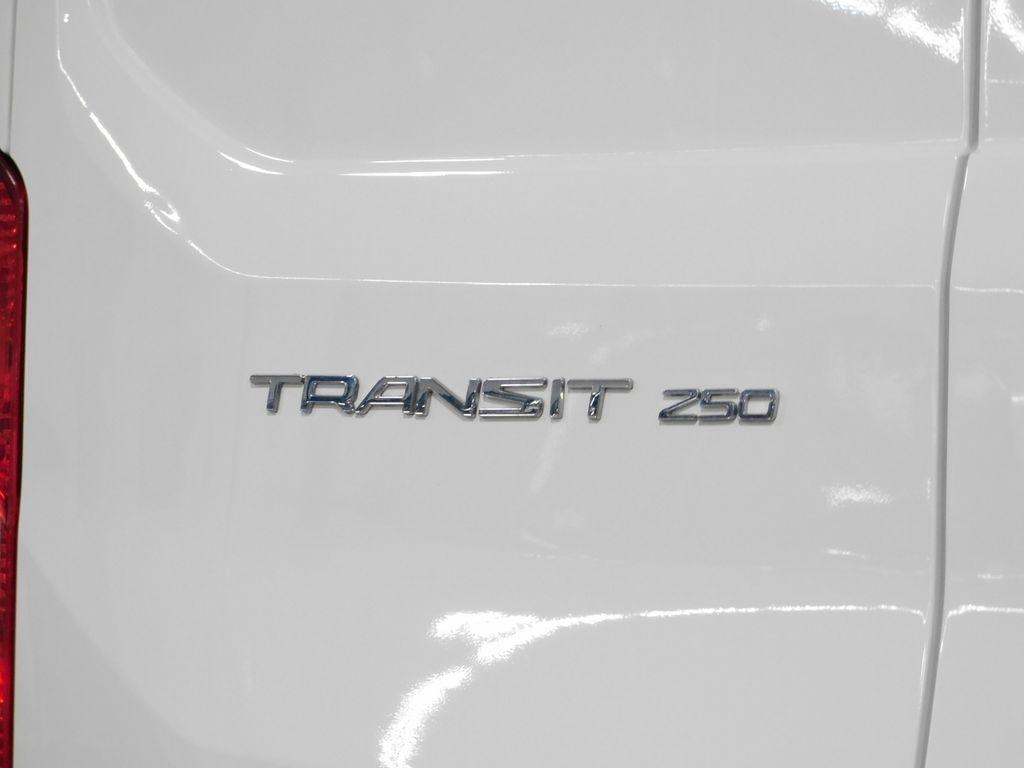 Ford Transit 250 Van High Roof w/Sliding Pass. 148-in. WB EL 2023