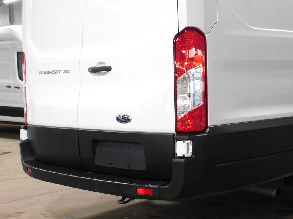 Ford Transit 250 Van High Roof w/Sliding Pass. 148-in. WB EL 2023
