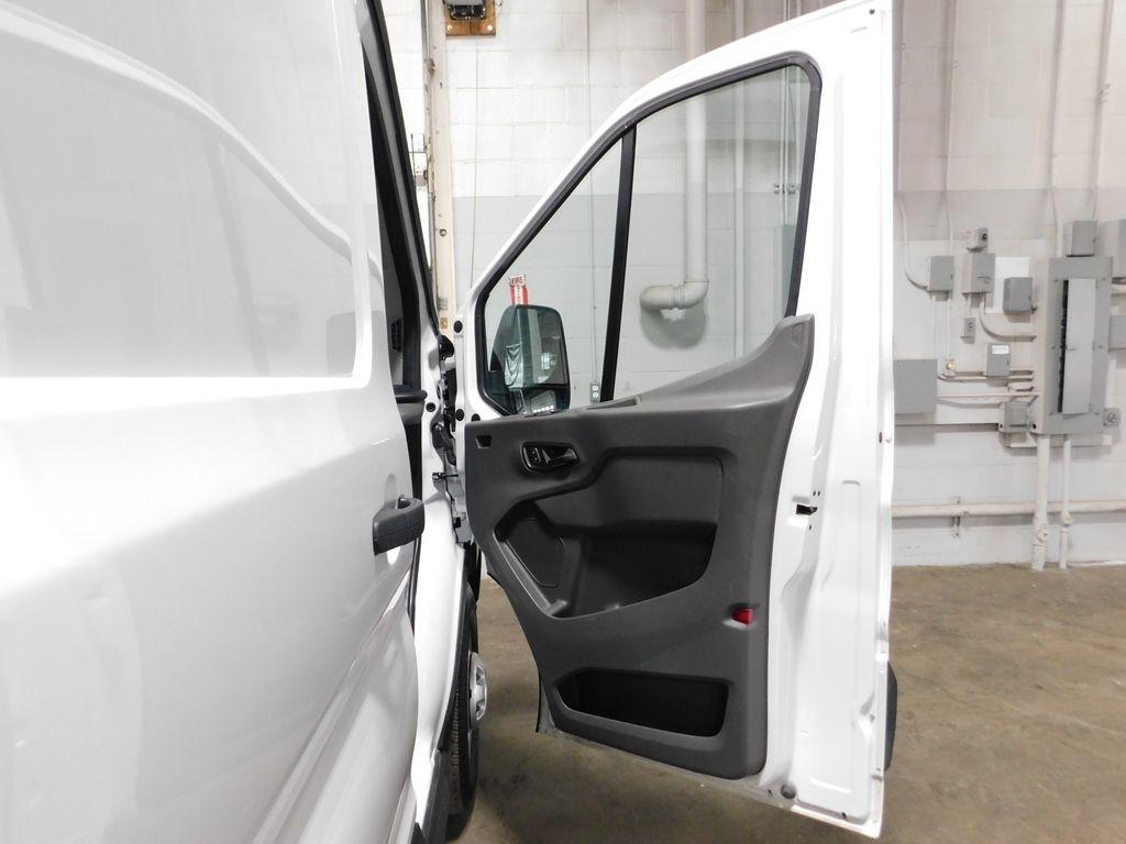 Ford Transit 250 Van High Roof w/Sliding Pass. 148-in. WB EL 2023