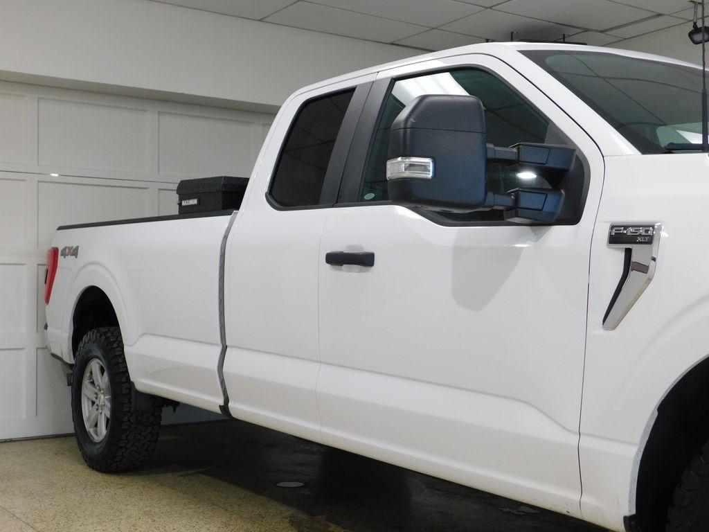 Ford F-150 XLT SuperCab 8-ft. Bed 4WD 2023