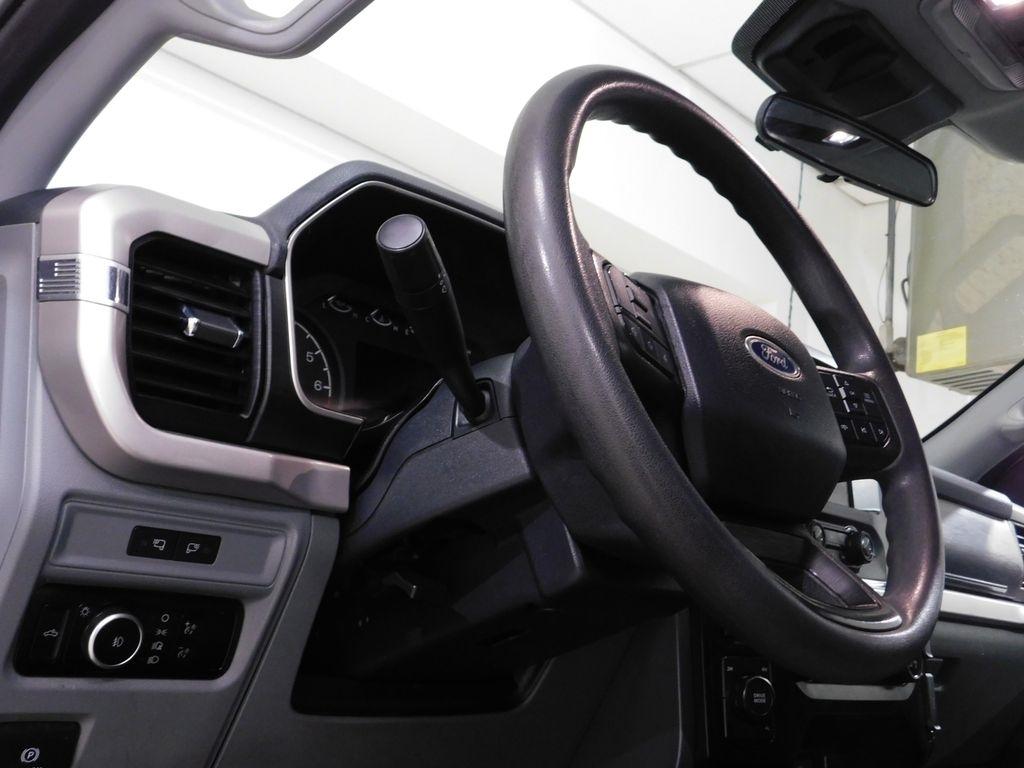 Ford F-150 XLT SuperCab 8-ft. Bed 4WD 2023