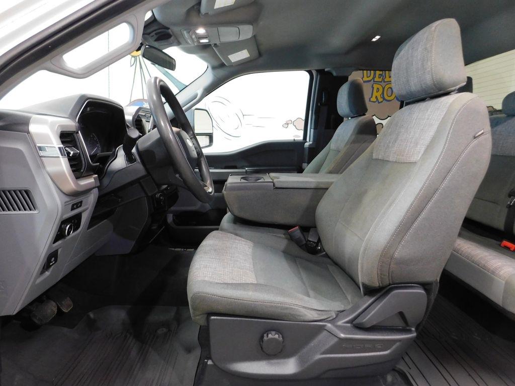 Ford F-150 XLT SuperCab 8-ft. Bed 4WD 2023