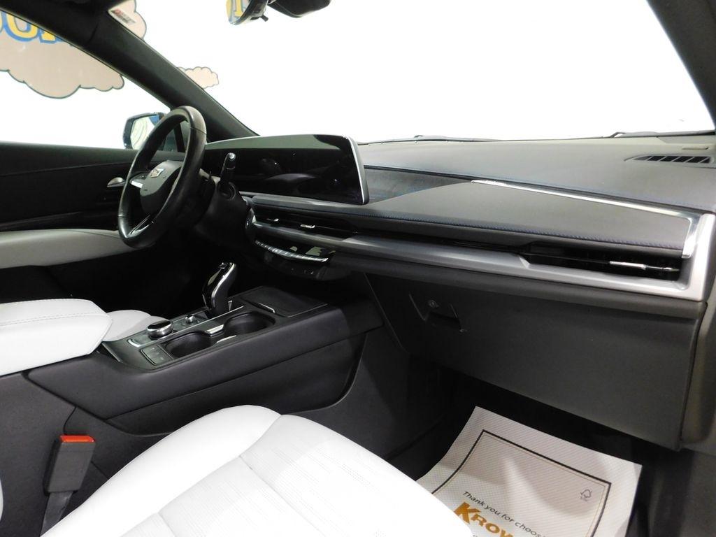 Cadillac XT4 Sport AWD 2024