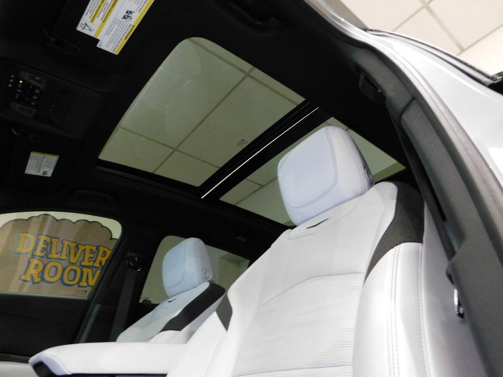 Cadillac XT4 Sport AWD 2024