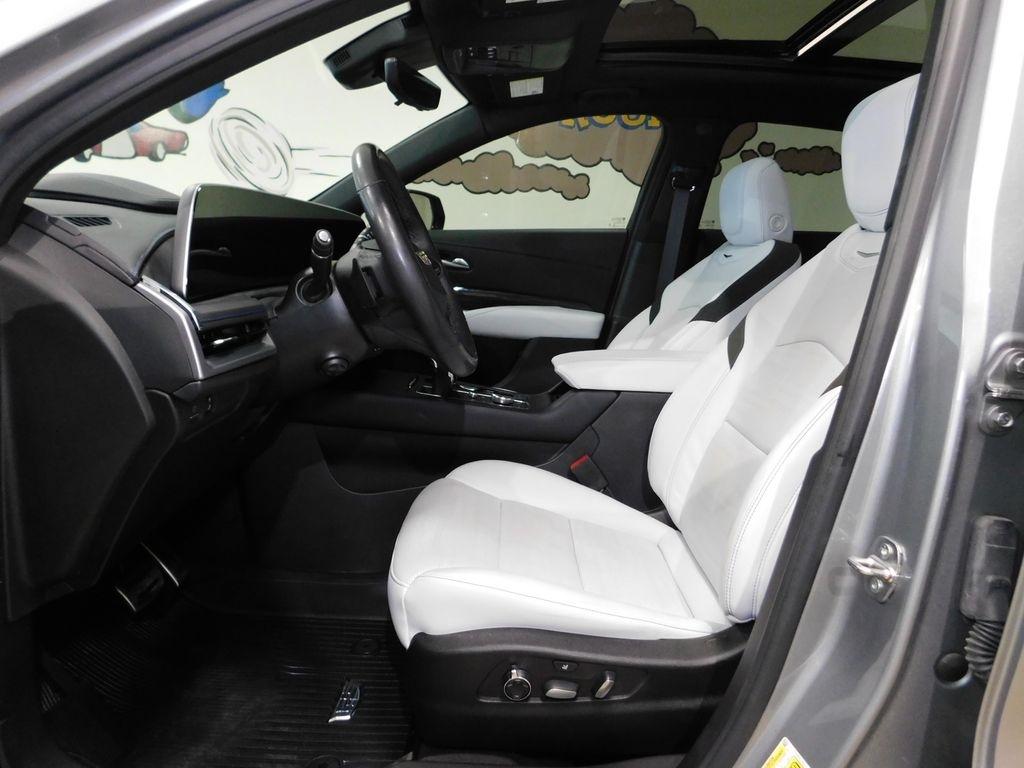 Cadillac XT4 Sport AWD 2024