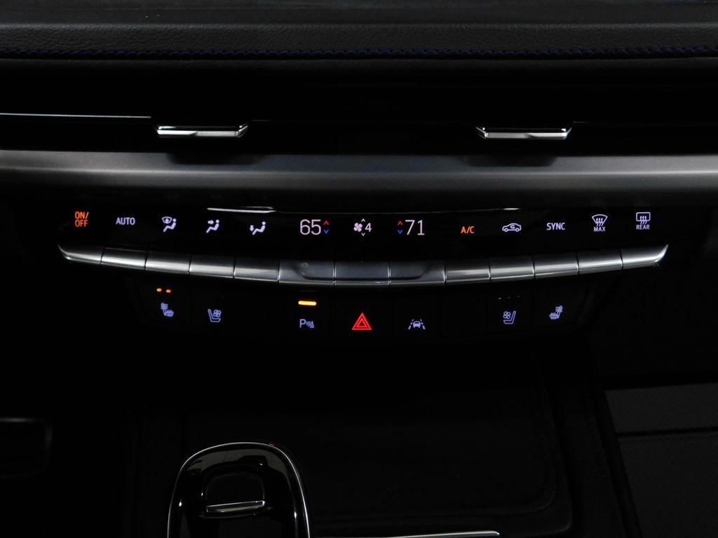 Cadillac XT4 Sport AWD 2024