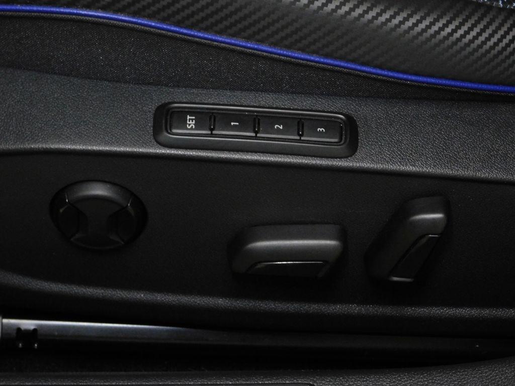 Volkswagen Golf R Base 6M 2022