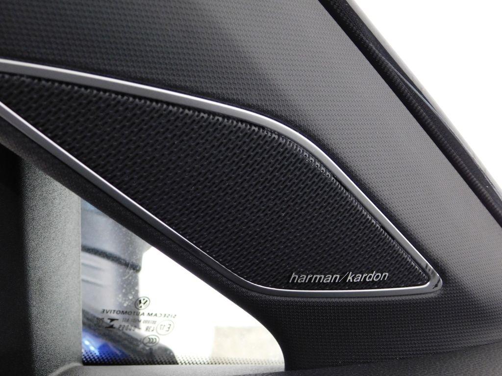 Volkswagen Golf R Base 6M 2022
