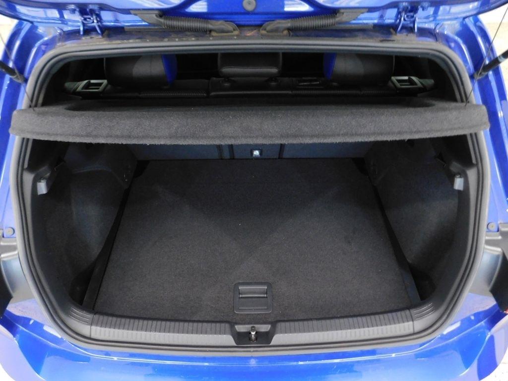Volkswagen Golf R Base 6M 2022